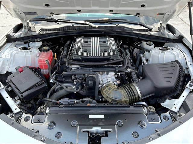 Used 2018 Chevrolet Camaro ZL1 RWD image 27
