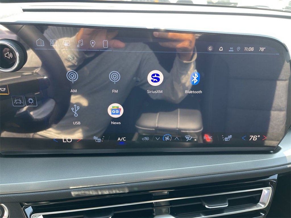 New 2026 Chevrolet Traverse LT w/ Driver Confidence Package image 16