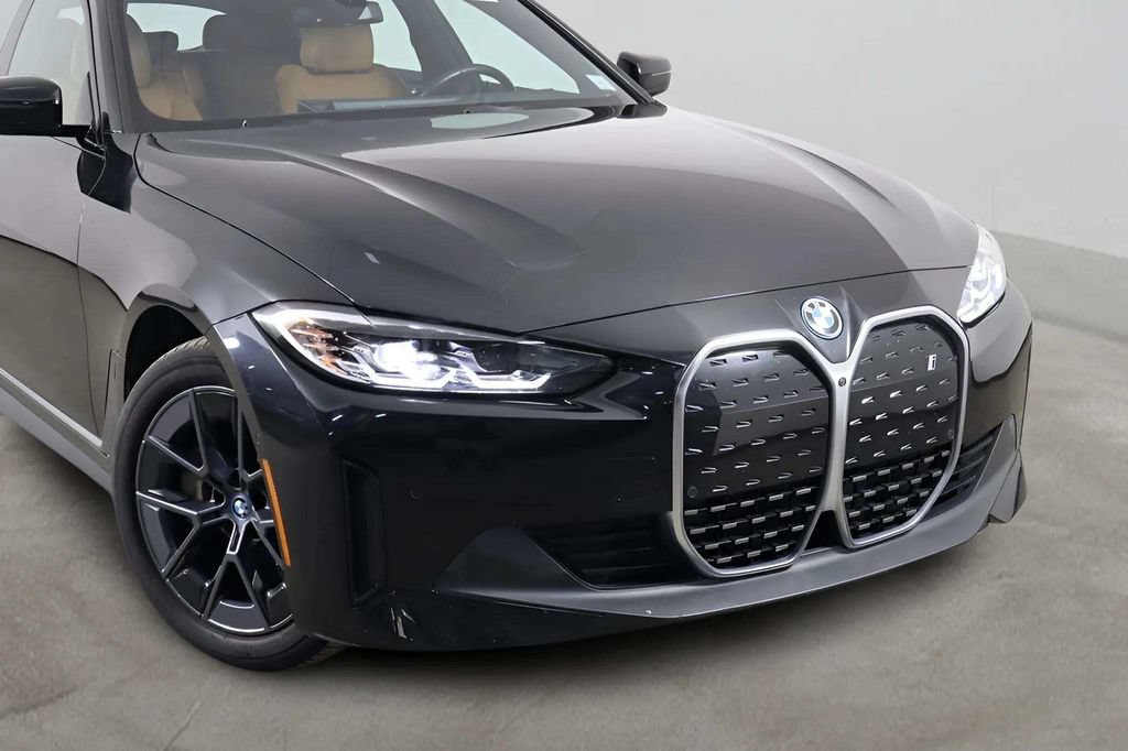 Used 2023 BMW i4 eDrive35 w/ Premium Package RWD image 40