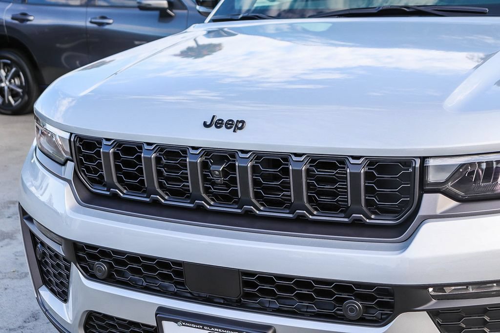 New 2026 Jeep Grand Cherokee Limited AWD/4WD image 6