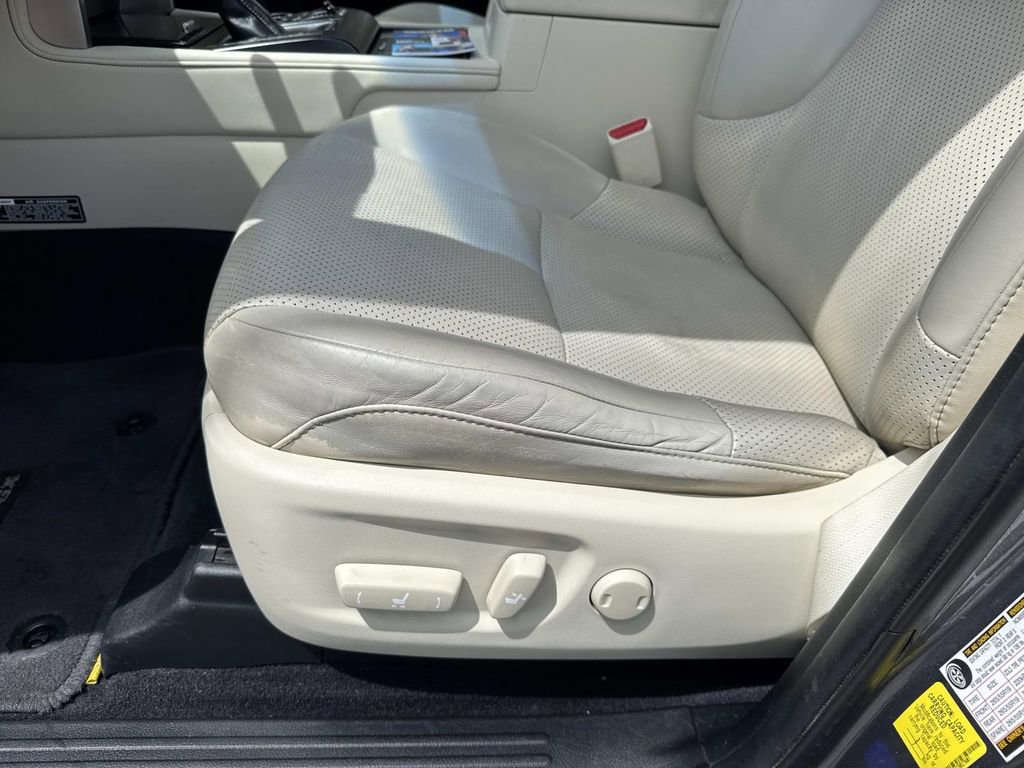 Used 2021 Lexus GX 460 Luxury w/ Off Road Package AWD/4WD image 17