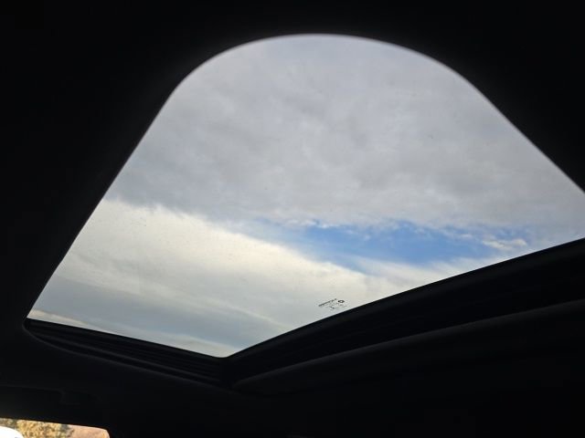 New 2025 Jeep Grand Cherokee Altitude image 18