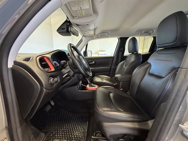 Used 2022 Jeep Renegade Trailhawk w/ Trailer Tow Group image 15