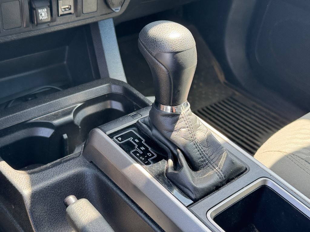 Used 2021 Toyota Tacoma SR5 w/ Blackout Package (TMS) AWD/4WD image 12
