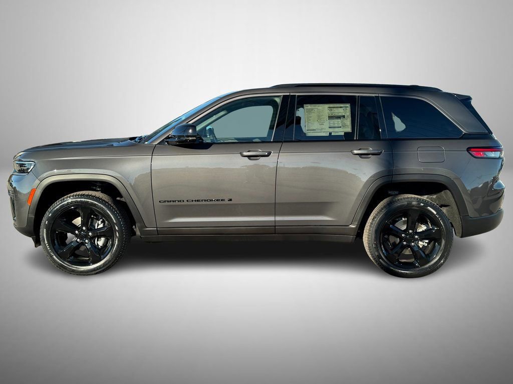 New 2026 Jeep Grand Cherokee Limited w/ Limited Altitude Package image 5