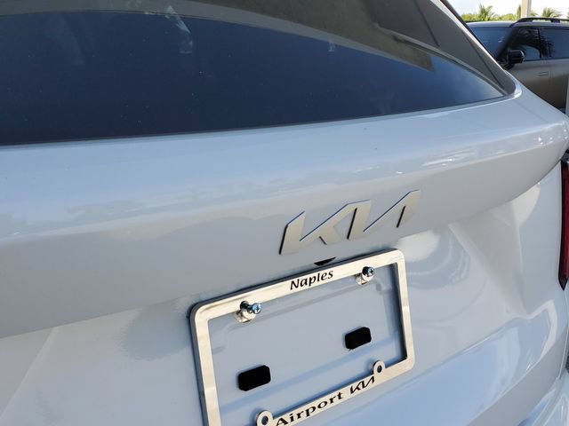 Certified 2023 Kia Sorento S FWD image 7