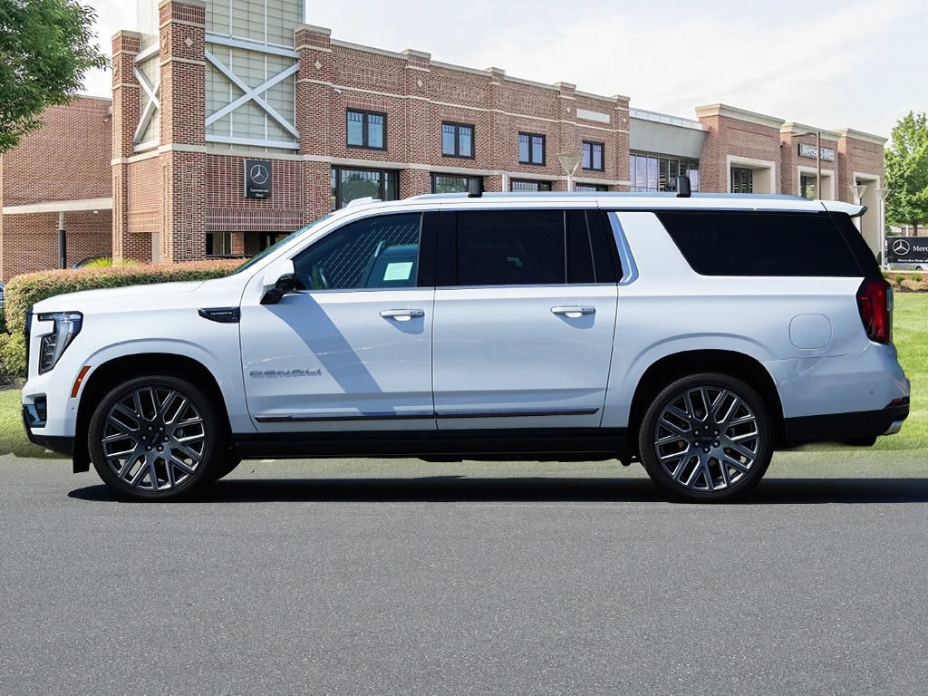 Used 2026 GMC Yukon XL Denali Ultimate AWD/4WD image 8