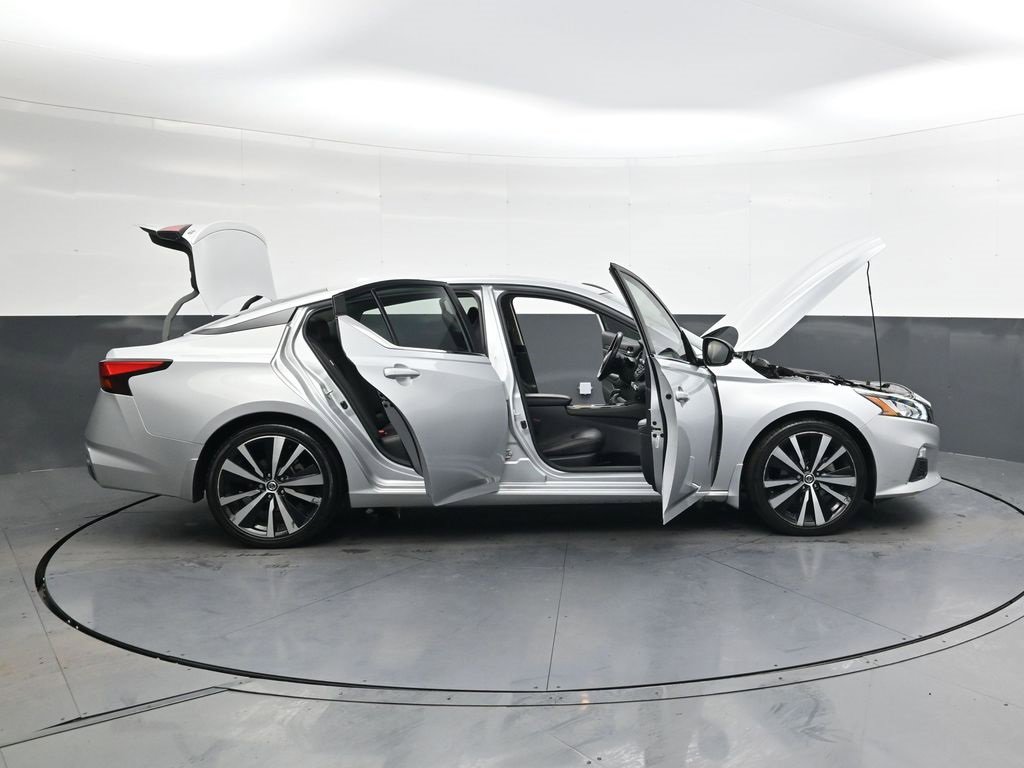 Used 2020 Nissan Altima 2.5 SR w/ Premium Package image 44