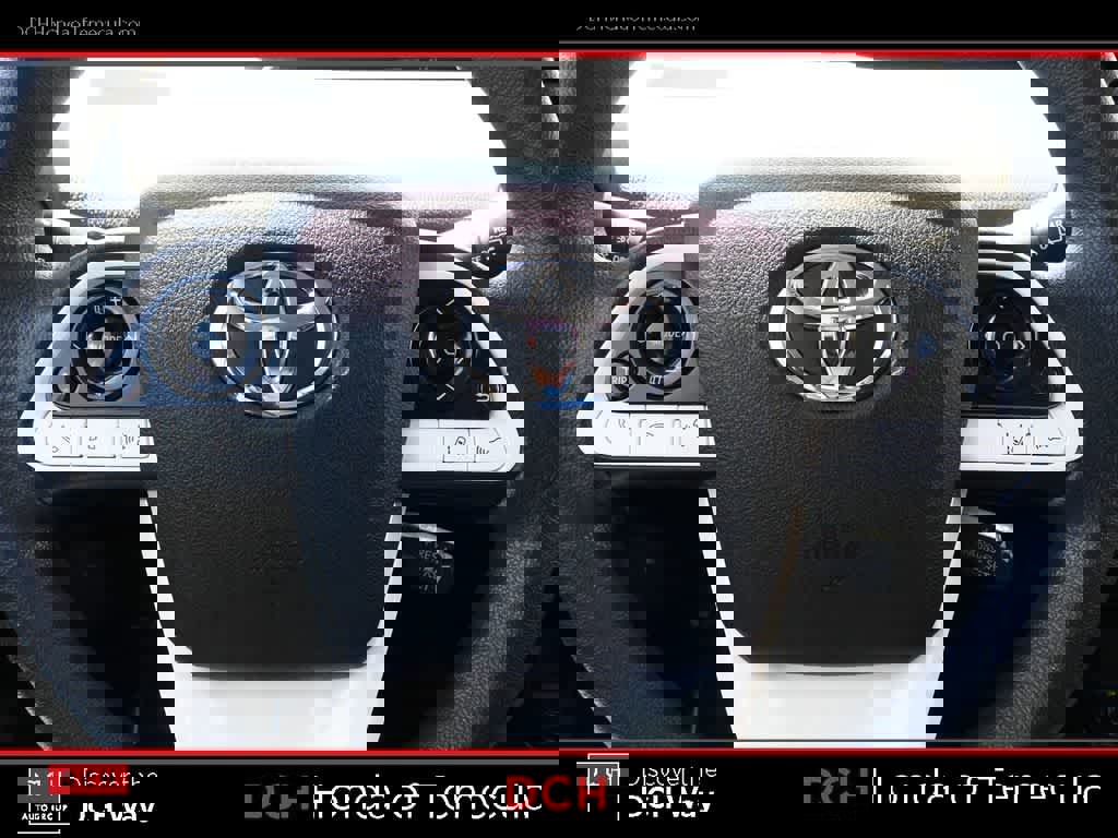 Used 2018 Toyota Prius Two w/ Prius Two Safety Plus Package FWD image 9