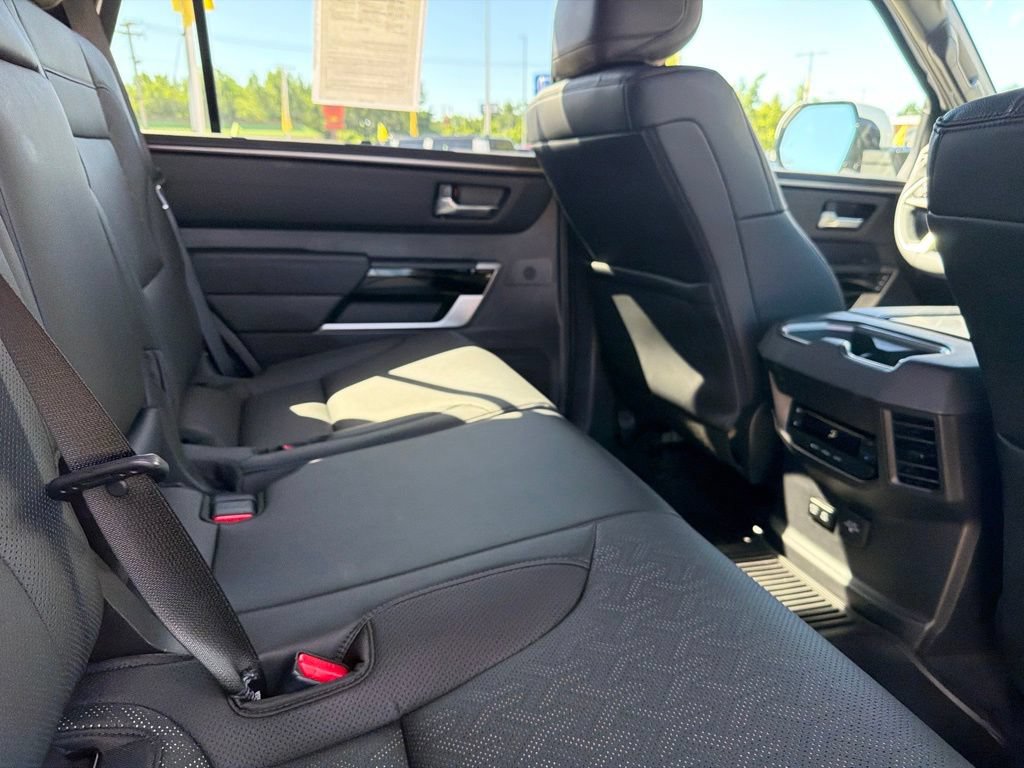 Used 2025 Toyota Sequoia Limited w/ Tow Technology Package AWD/4WD image 12