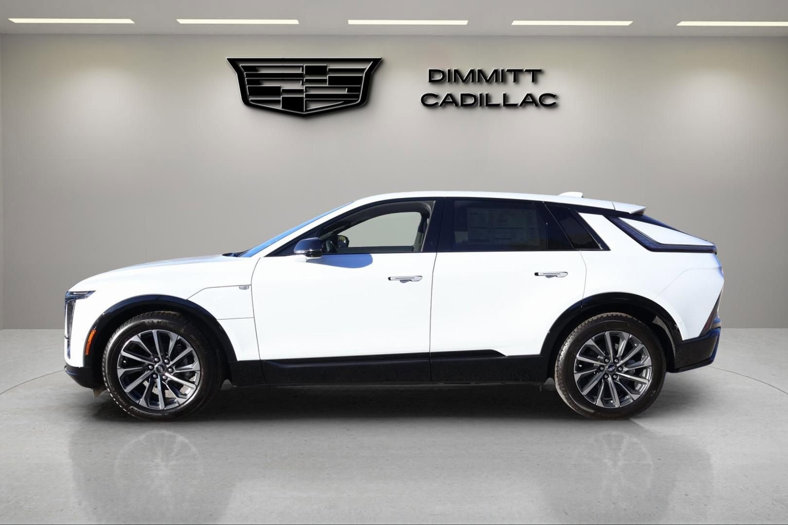 New 2026 Cadillac Lyriq Sport RWD image 2