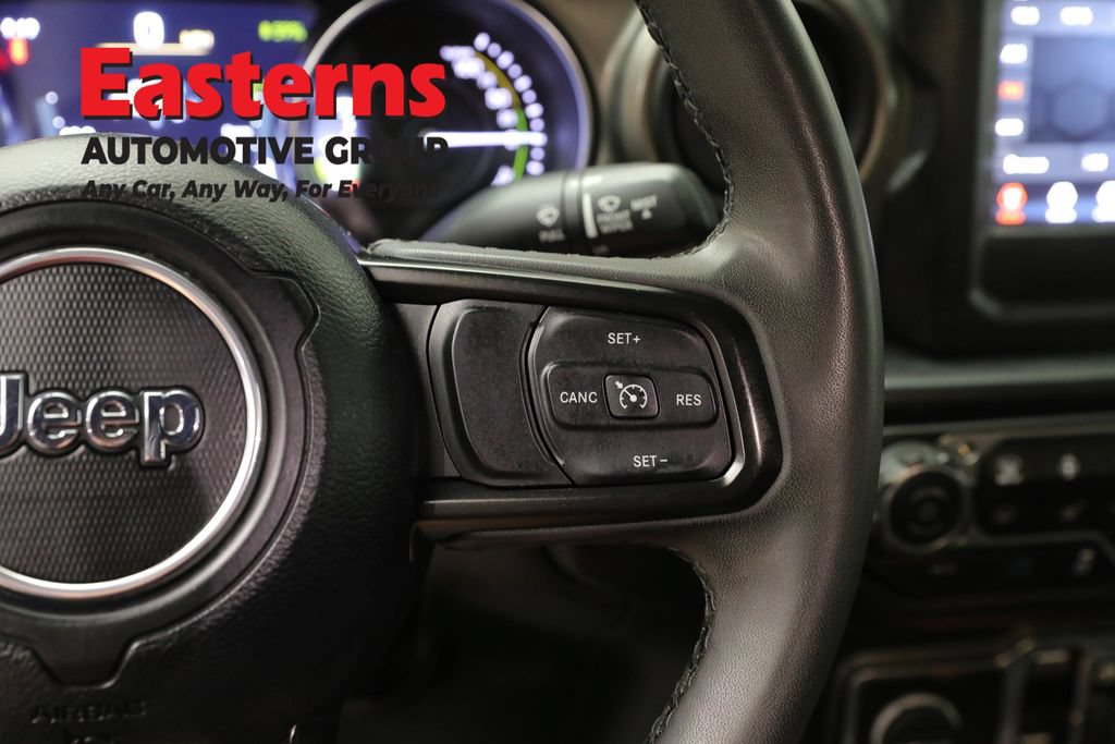 Used 2023 Jeep Wrangler Unlimited w/ Cold Weather Group AWD/4WD image 16