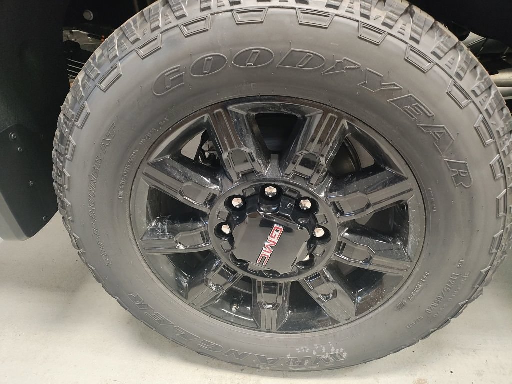 New 2026 GMC Sierra 2500 AT4 w/ AT4 Premium Plus Package AWD/4WD image 3