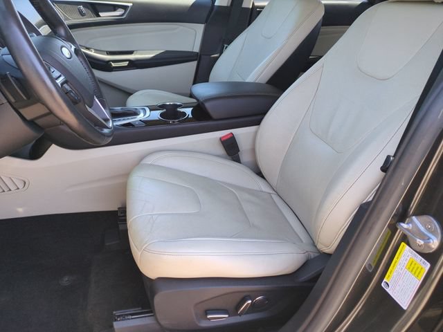 Used 2015 Ford Edge Titanium w/ Equipment Group 301A FWD image 12