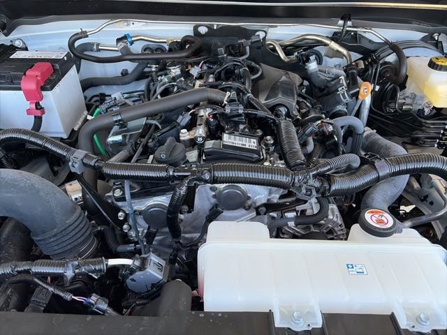 Used 2025 Toyota Tacoma SR5 image 23