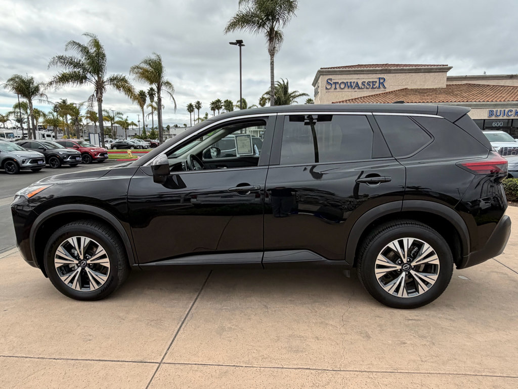 Used 2023 Nissan Rogue SV FWD image 7
