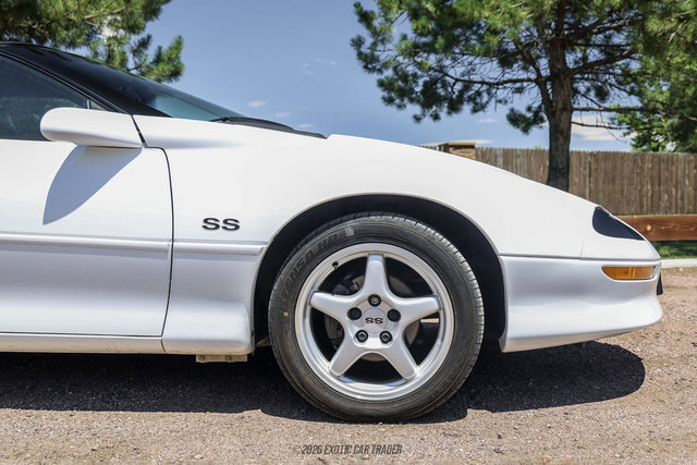 Used 1996 Chevrolet Camaro Z28 RWD image 11
