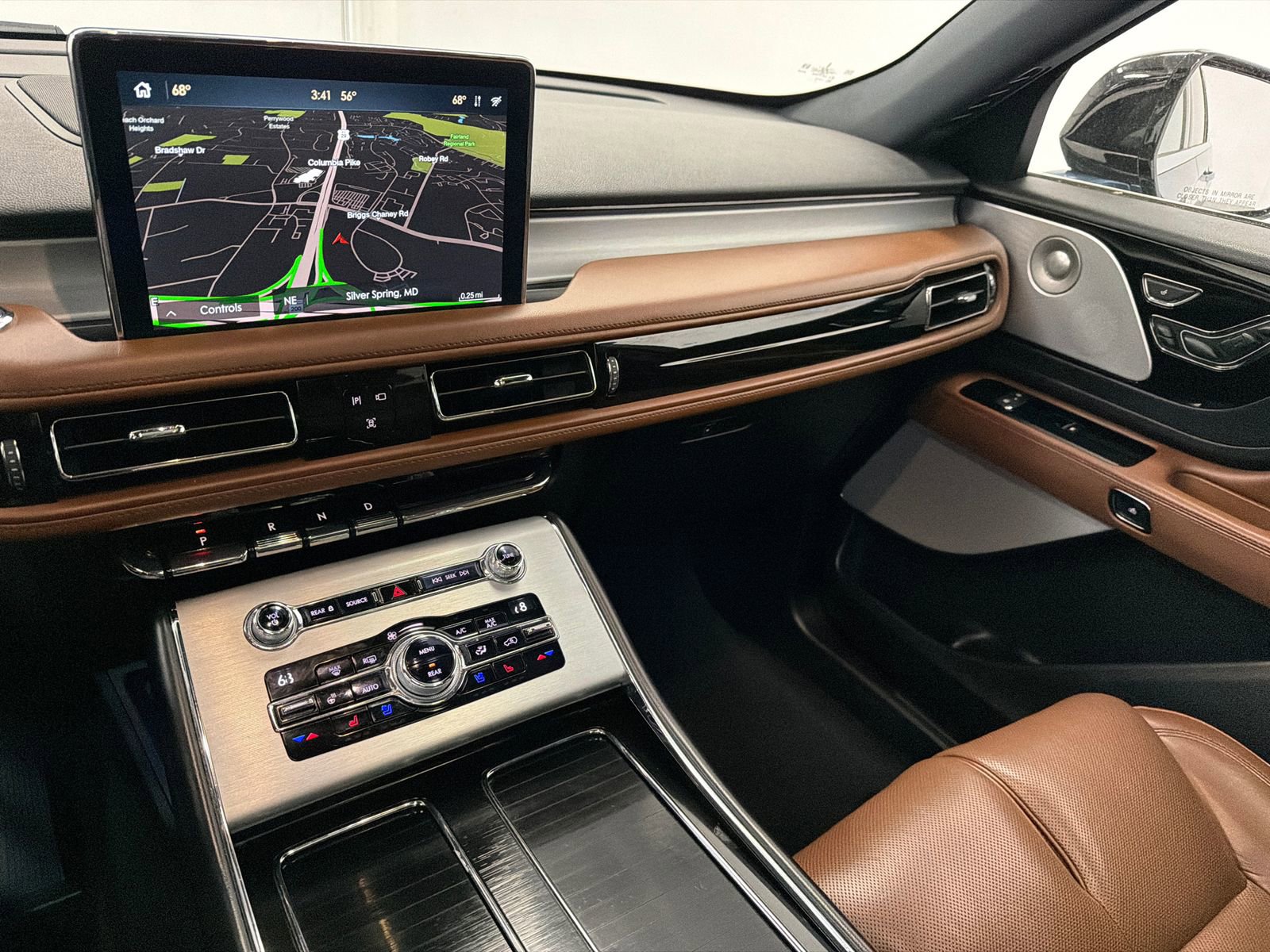 Used 2020 Lincoln Aviator Reserve AWD/4WD image 28