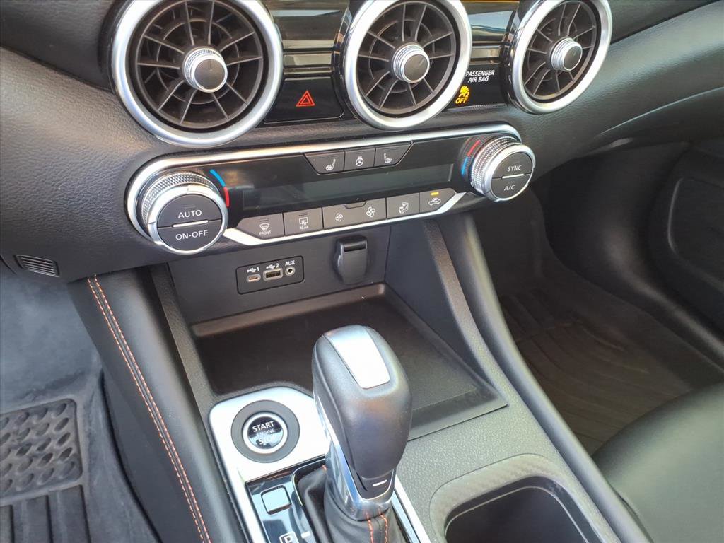 Used 2023 Nissan Sentra SR w/ SR Premium Package FWD image 32