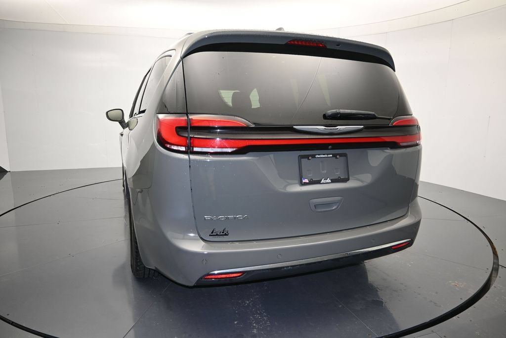 Used 2022 Chrysler Pacifica Touring-L FWD image 23