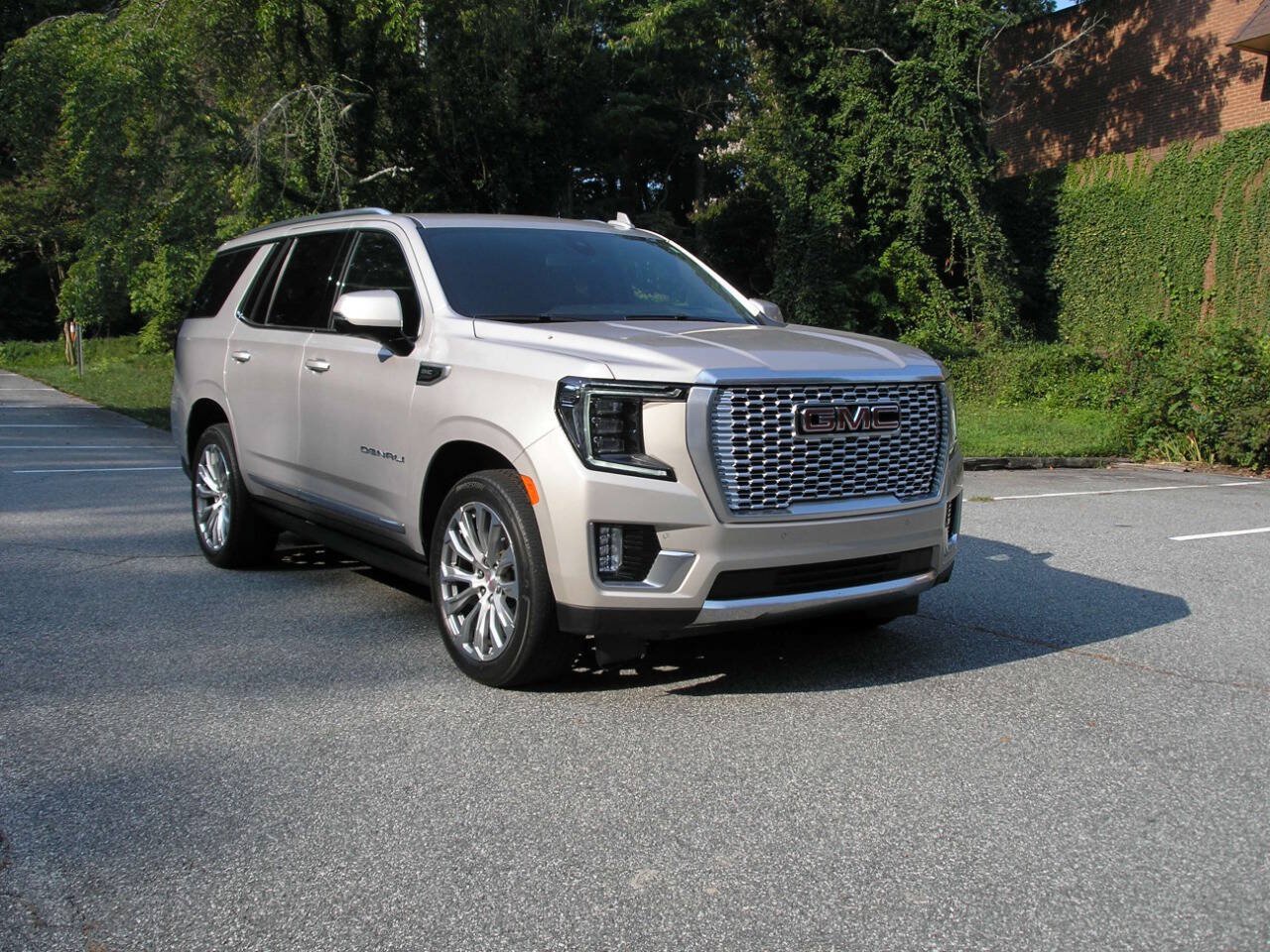 Used 2022 GMC Yukon Denali w/ Max Trailering Package