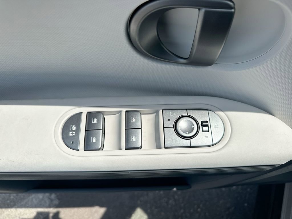 New 2025 Hyundai Ioniq 5 SEL image 39