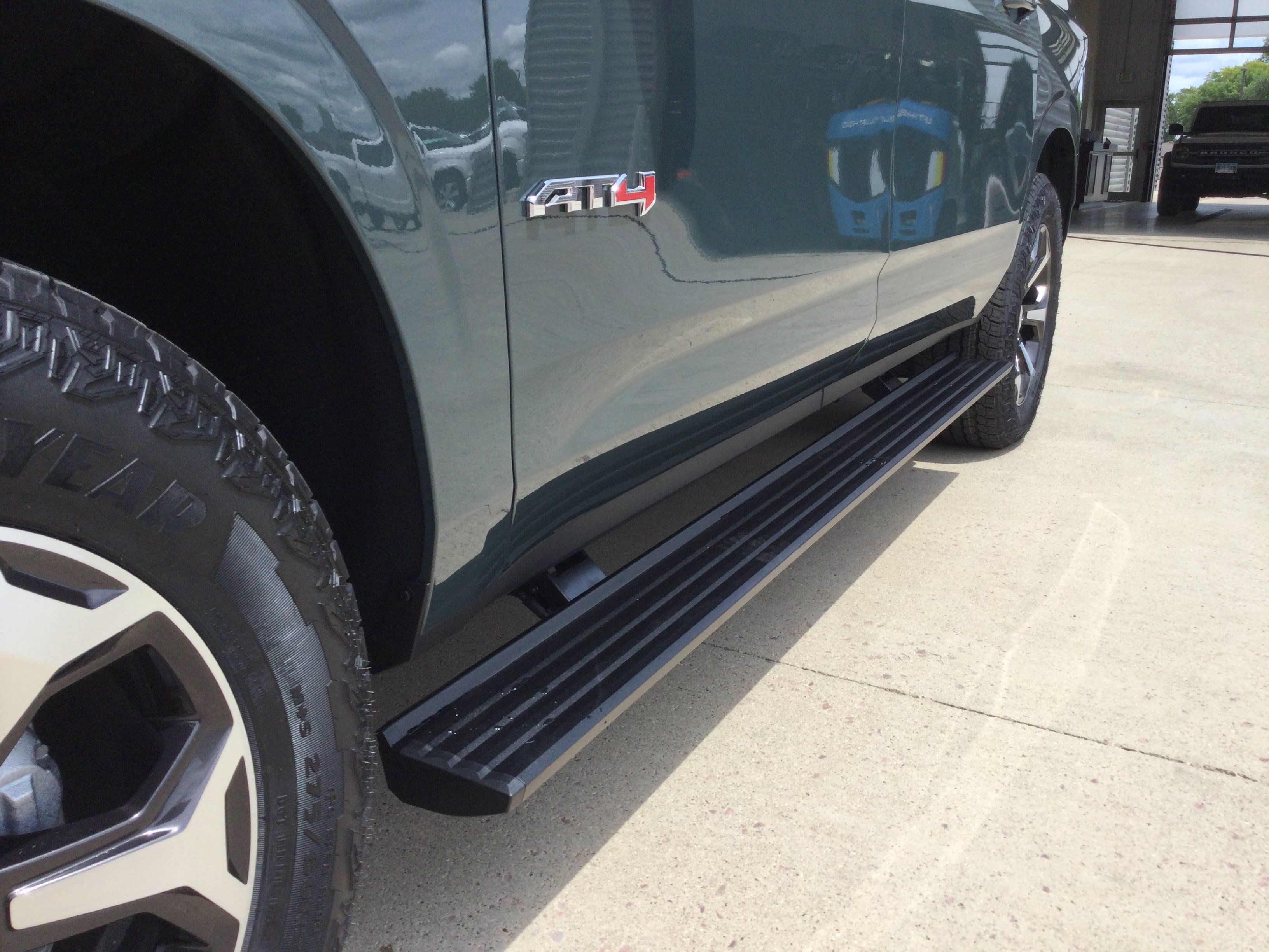 New 2026 GMC Yukon XL AT4 Ultimate AWD/4WD image 6