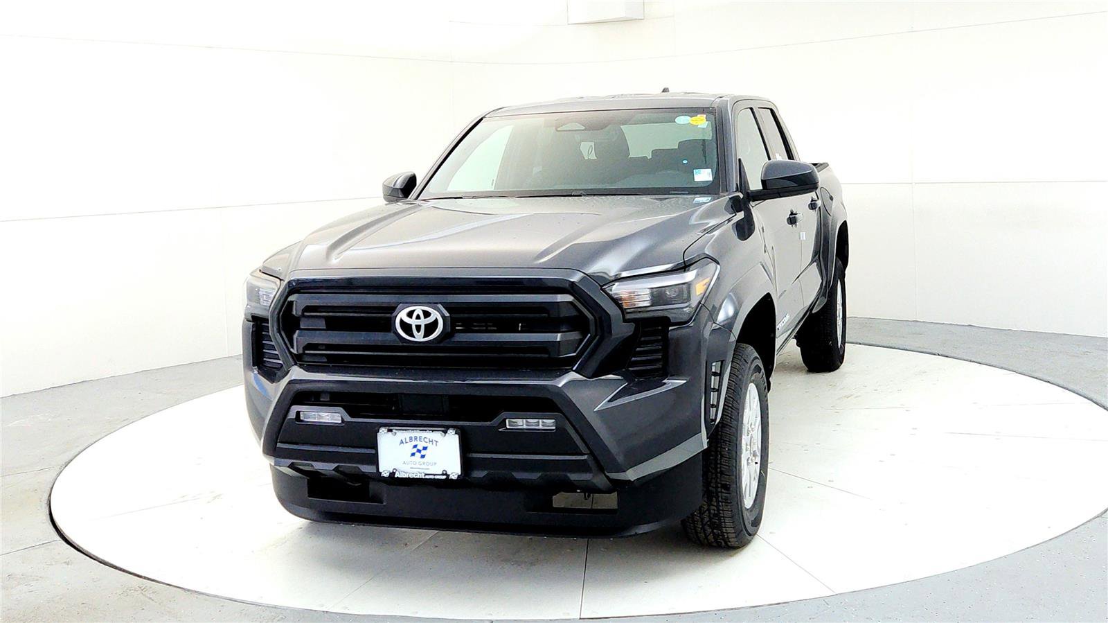 New 2026 Toyota Tacoma SR5 RWD image 2