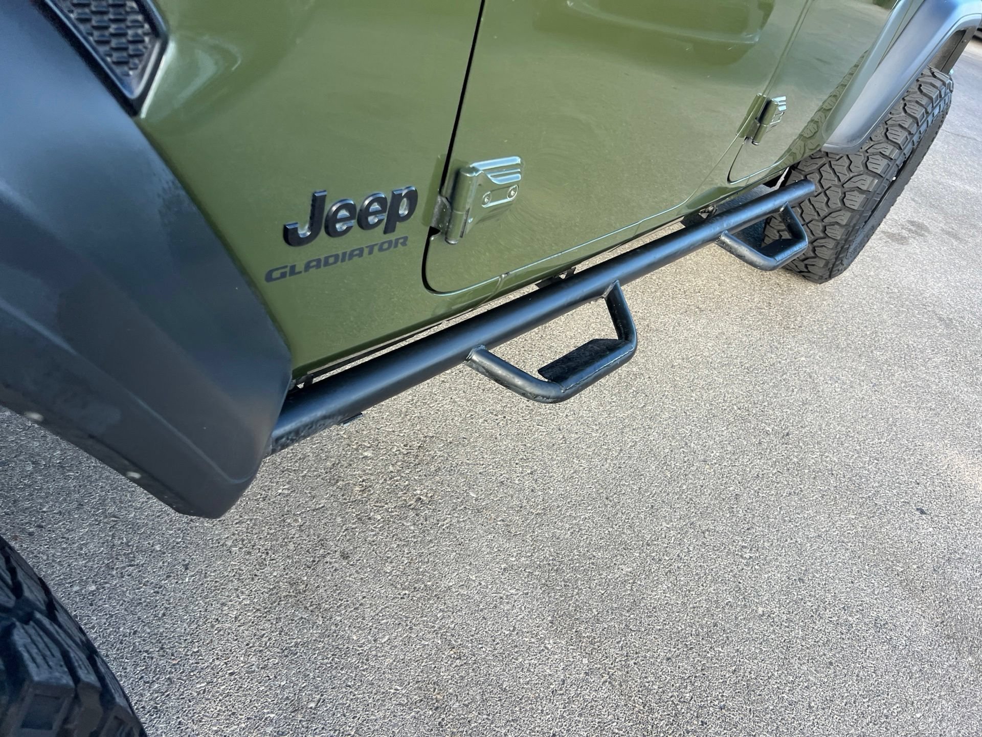 Used 2022 Jeep Gladiator Sport w/ Trailer Tow Package AWD/4WD image 15