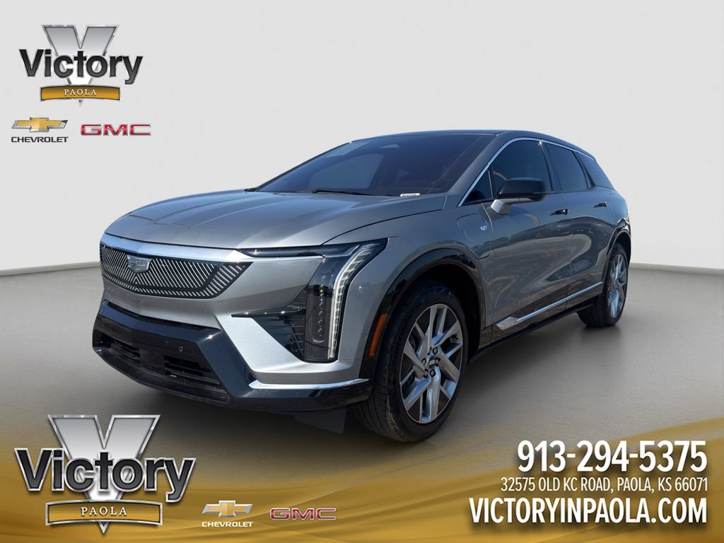 Used 2025 Cadillac Optiq Luxury 1 AWD/4WD image 1