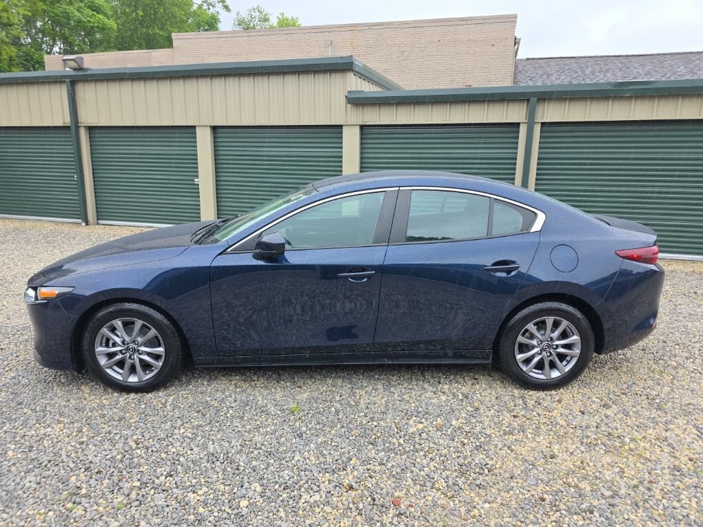 Certified 2021 MAZDA MAZDA3 s FWD image 3