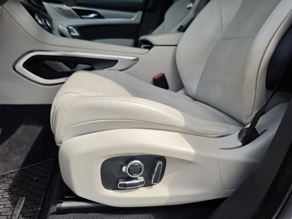Used 2024 Jaguar F-PACE R-Dynamic S AWD/4WD image 15