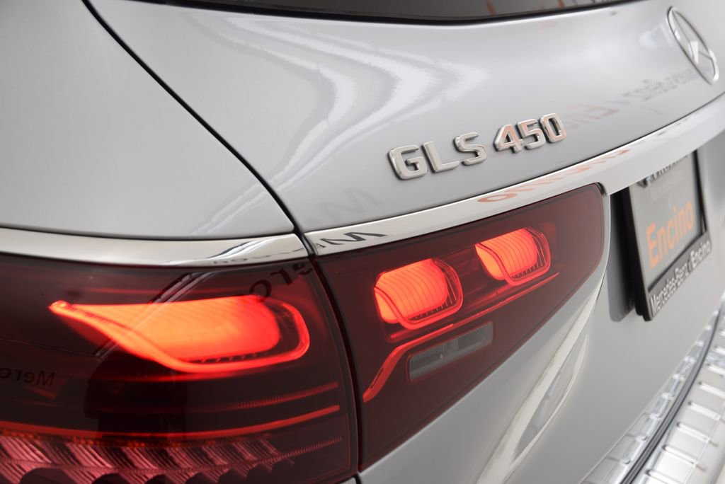 Used 2025 Mercedes-Benz GLS 450 4MATIC image 13