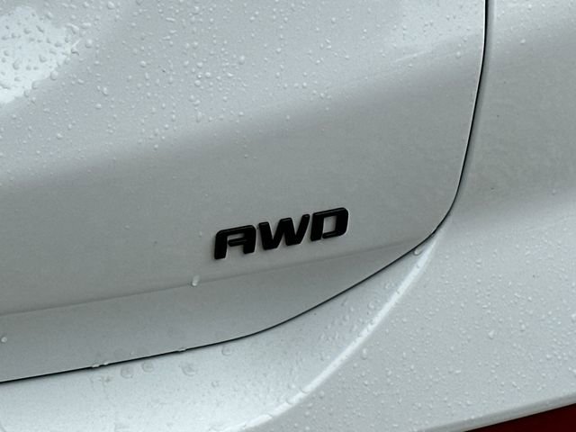 Used 2018 Chevrolet Equinox LT w/ Redline Edition AWD/4WD image 13