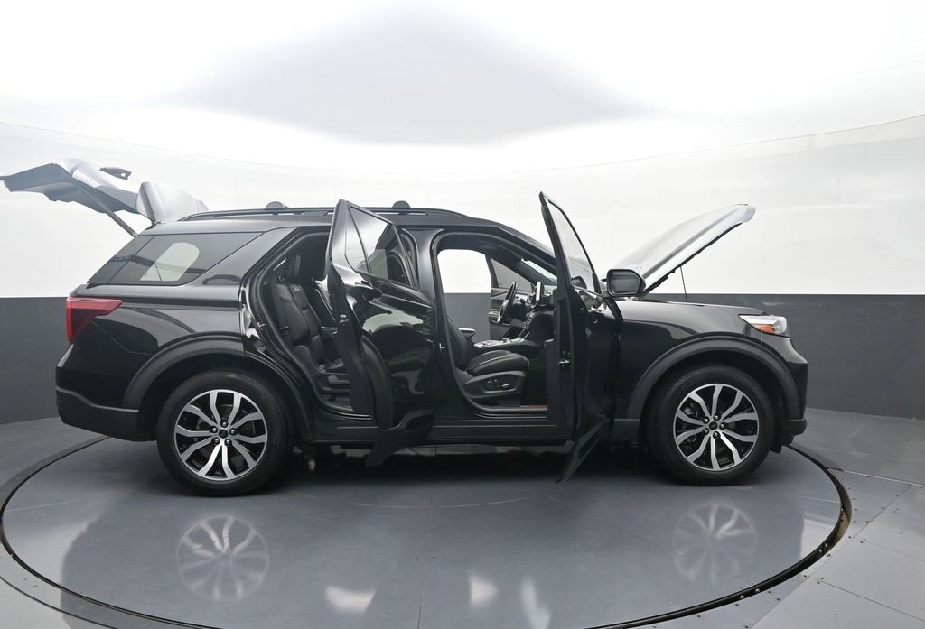 Used 2020 Ford Explorer ST w/ Premium Technology Package image 45