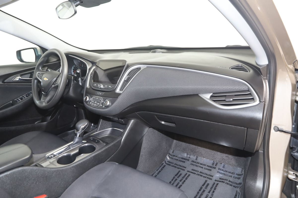 Used 2024 Chevrolet Malibu LT FWD image 37