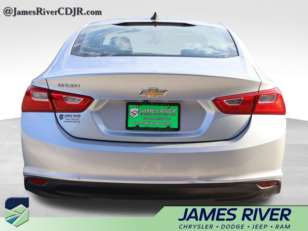 Used 2017 Chevrolet Malibu LS FWD image 4