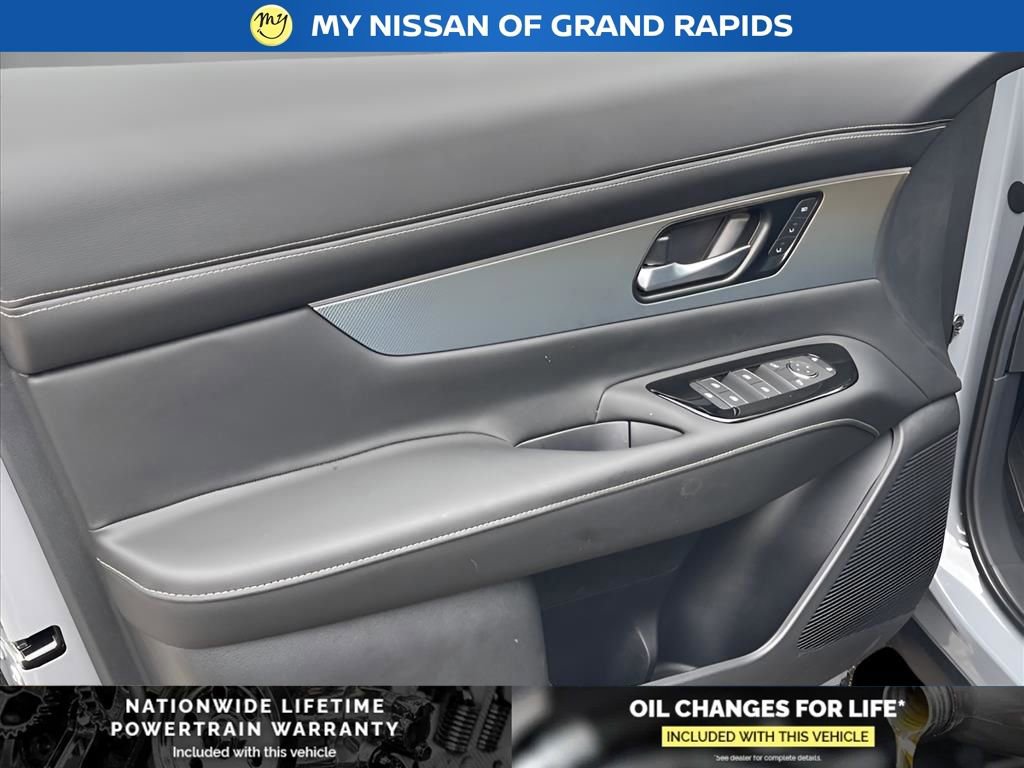 New 2025 Nissan Murano SL w/ Cargo Package image 7