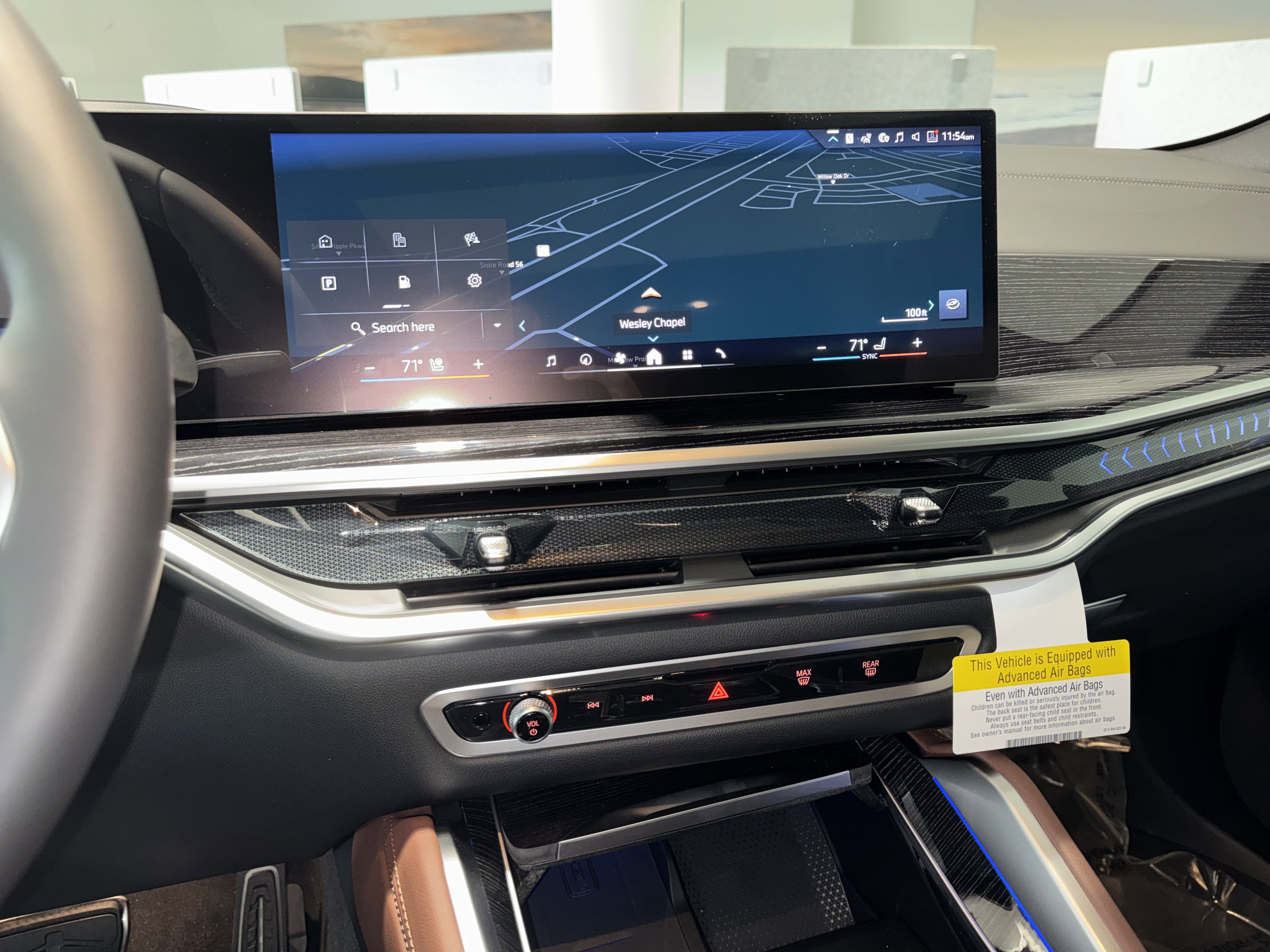 New 2026 BMW X6 xDrive40i w/ Climate Comfort Package image 18