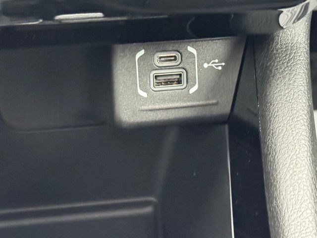 New 2026 Jeep Compass Latitude w/ Sun and Sound Group image 23