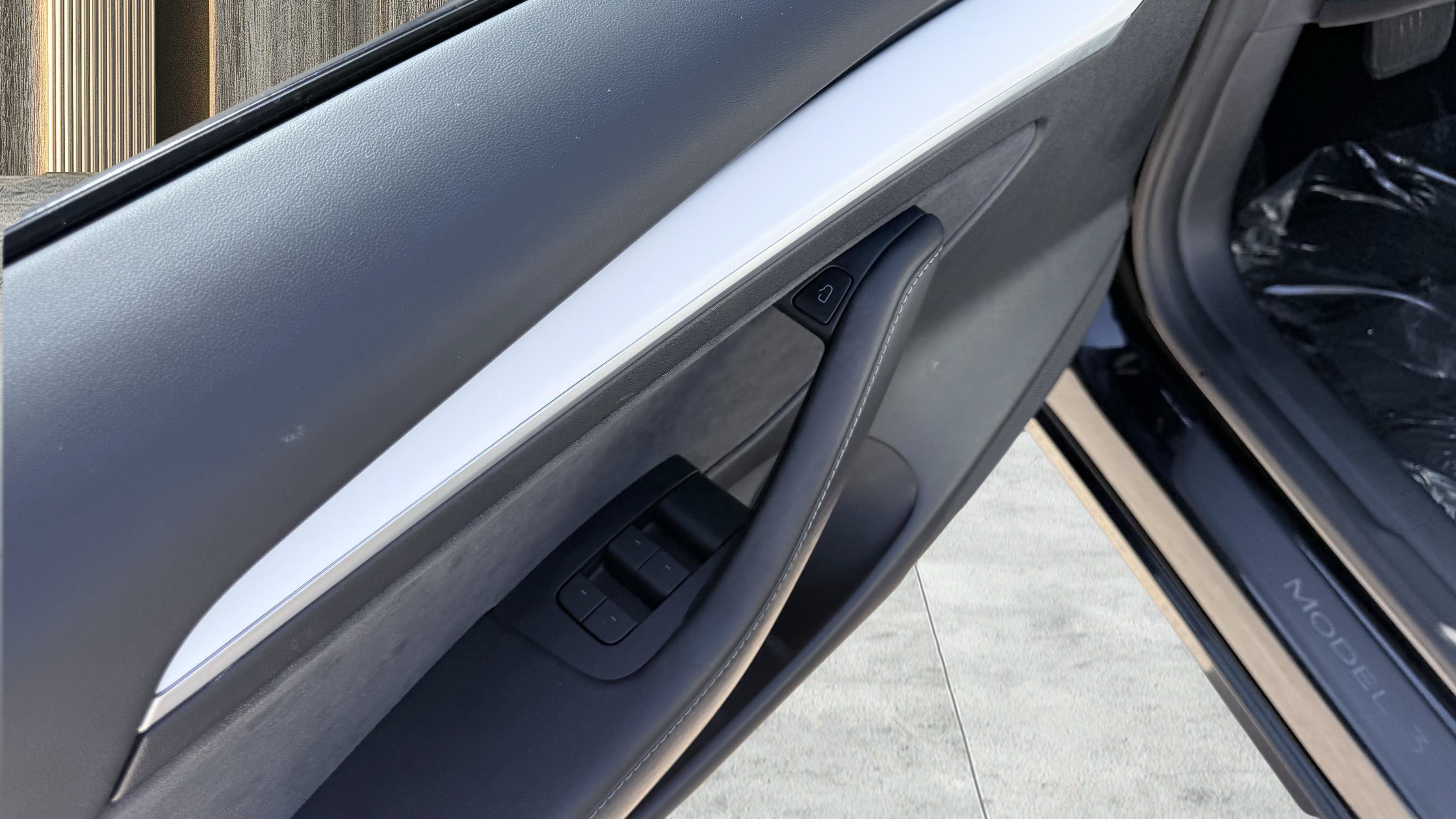 Used 2023 Tesla Model 3 Standard Range RWD image 16