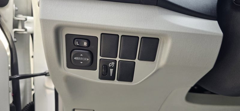 Used 2012 Toyota Prius Three FWD image 19