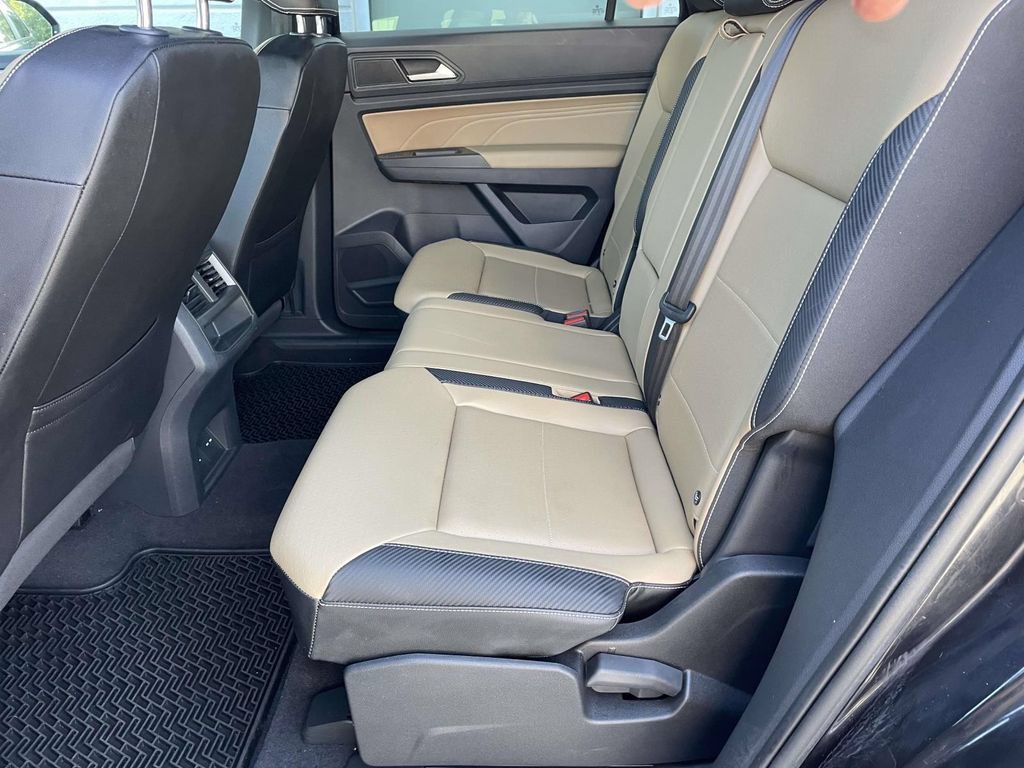 Certified 2022 Volkswagen Atlas Cross Sport SE FWD image 10