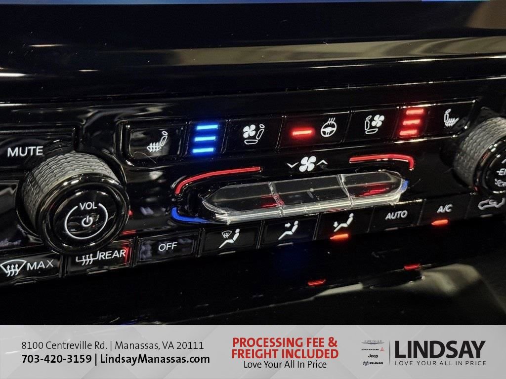 New 2025 Jeep Grand Cherokee L Limited w/ Luxury Tech Group II image 32