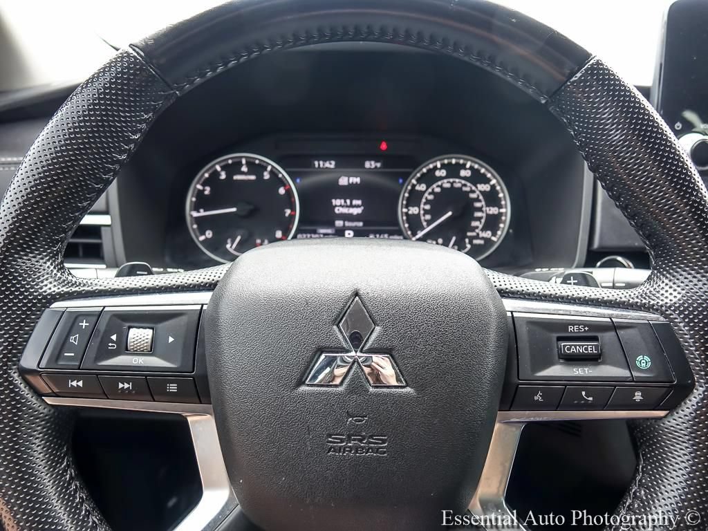 Used 2022 Mitsubishi Outlander SEL AWD/4WD image 14