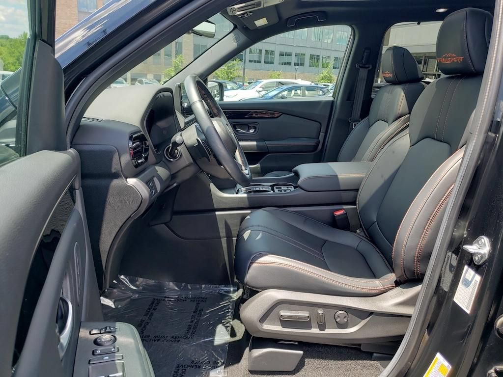 Used 2024 Honda Pilot TrailSport image 17