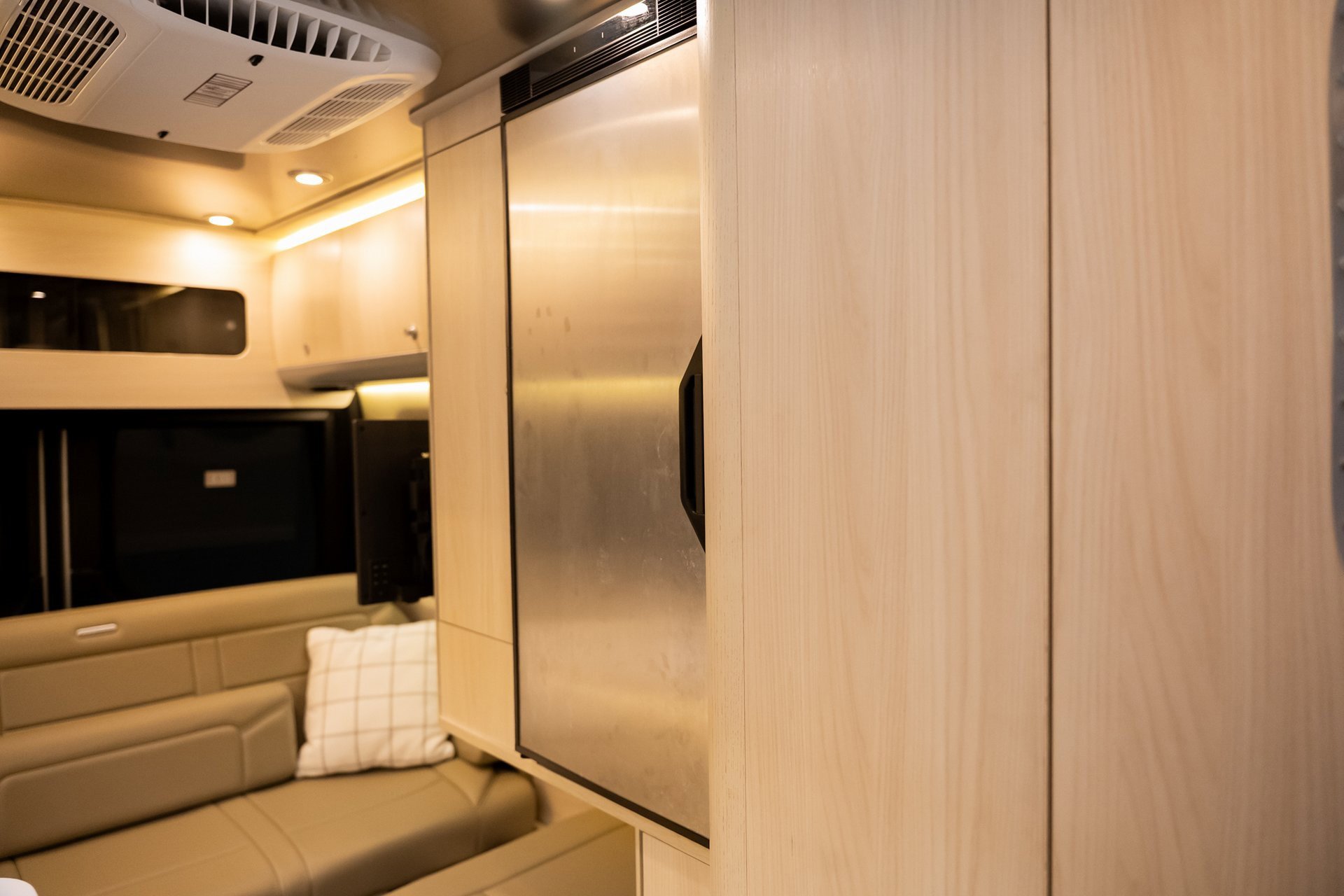 Used 2022 Mercedes-Benz Sprinter 144 Cargo image 73