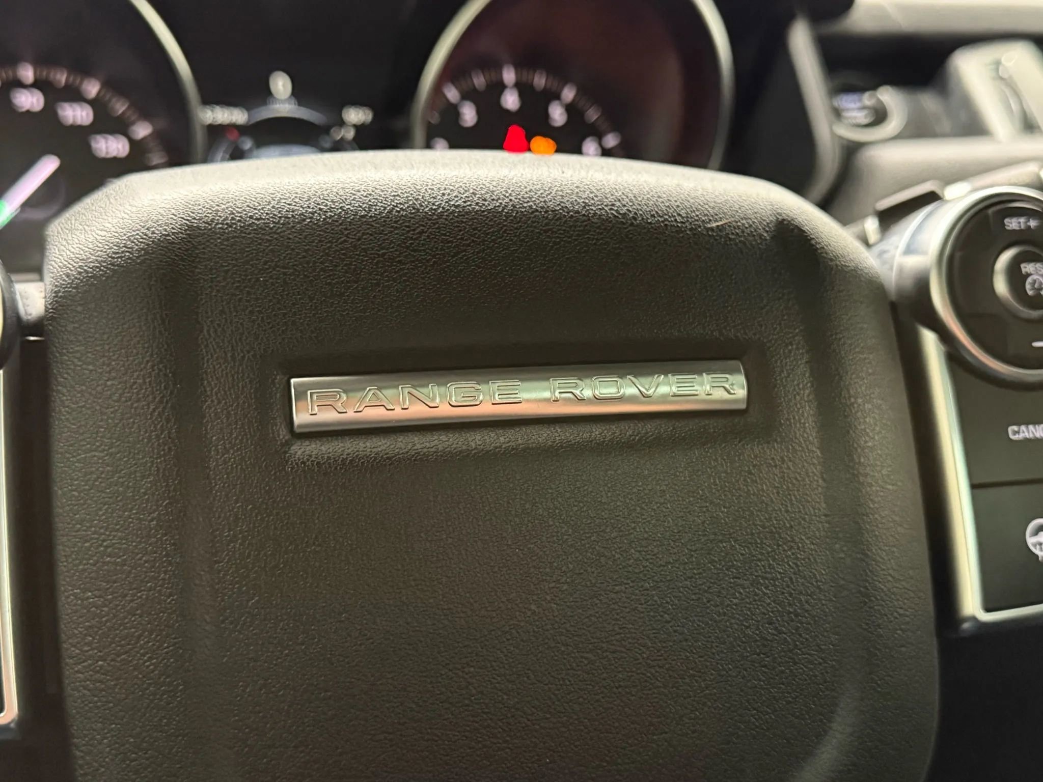 Used 2016 Land Rover Range Rover Sport HSE image 24