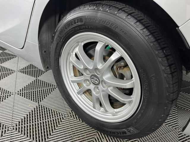 Used 2017 Toyota Prius Two FWD image 14