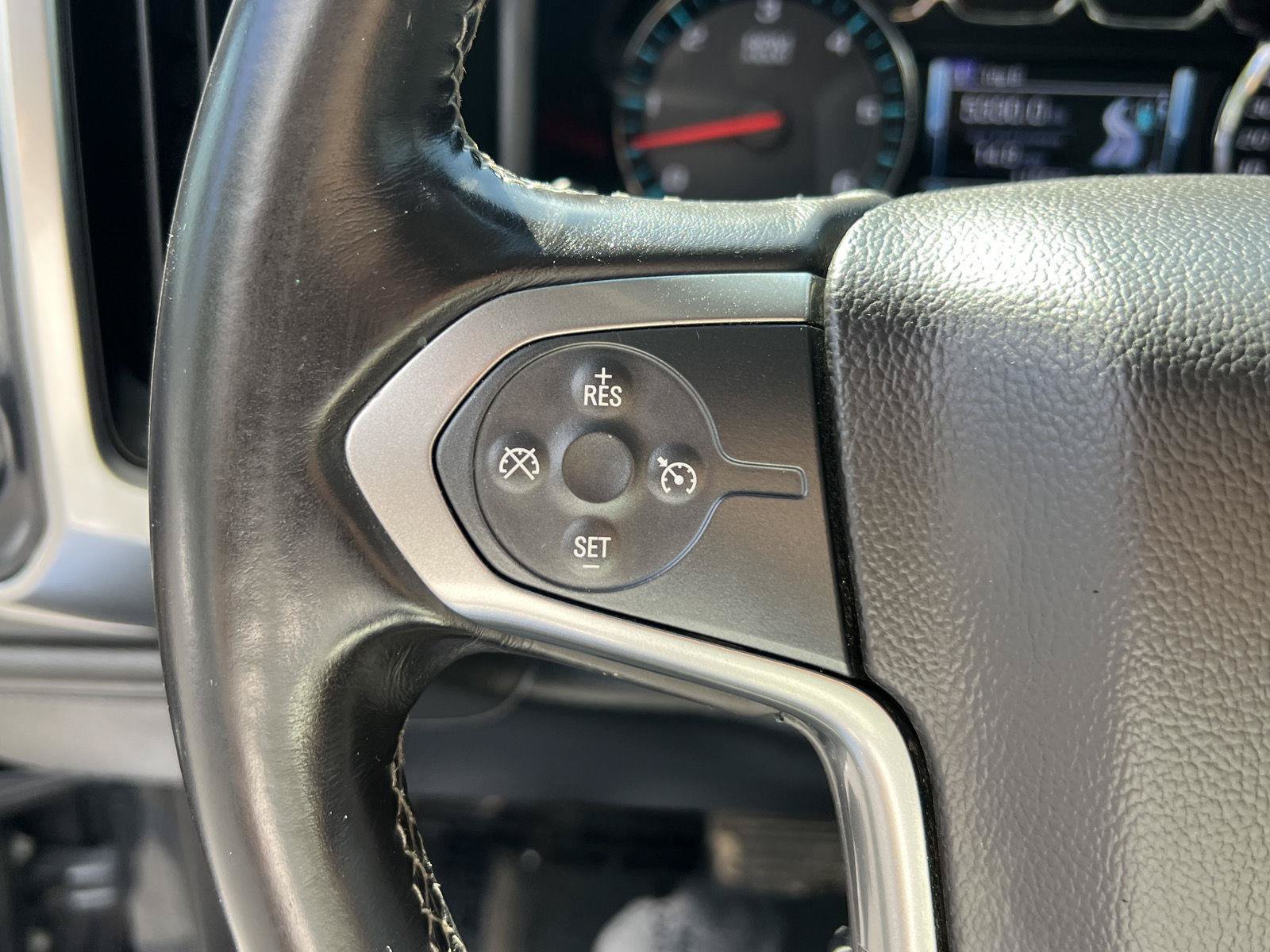 Used 2017 Chevrolet Silverado 1500 LTZ AWD/4WD image 32